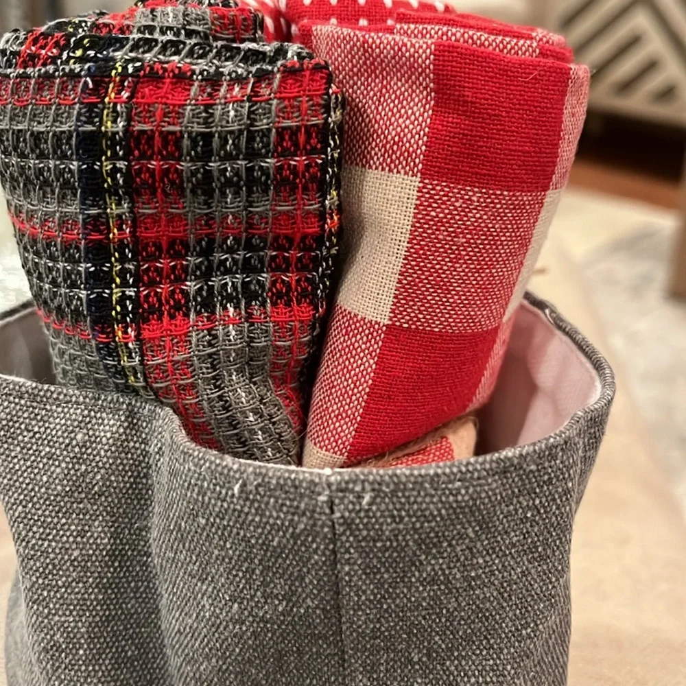Mud Pie Gray Tartan Towel Bucket Set/NWT
